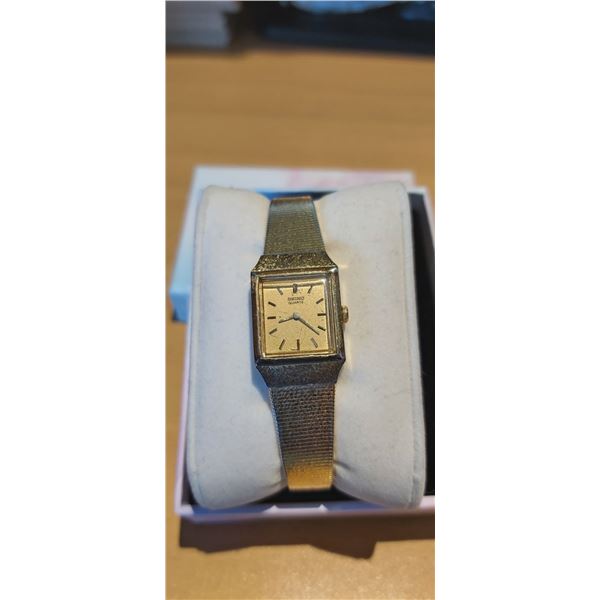 Vintage Seiko Gold Tone Ladies Watch - 50 years old