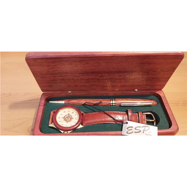 New - Beaver Theme Wooden Pen Set & Watch in Wooden Box