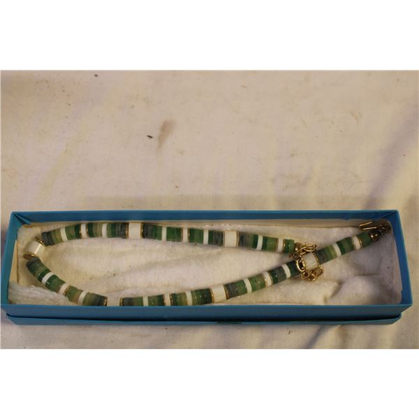 Vintage Corral Green Necklace in Designer Box