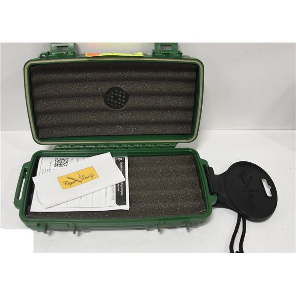 New Cigar Caddy Travel Humidor - Holds 5 Cigars - Green