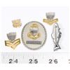 Image 1 : #220 LOT OF 5 AMERICAN INSIGNIA + COMMAND BADGE