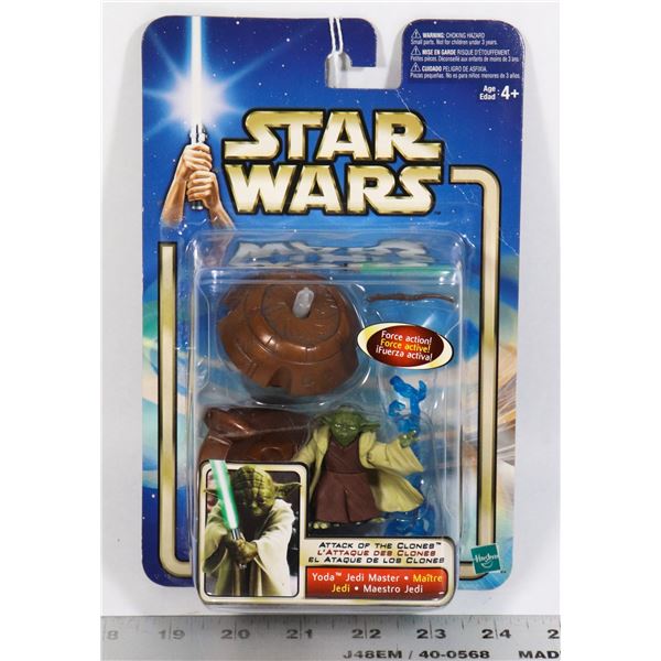 #381 STAR WARS YODA  JEDI MASTER CARDED ACTION