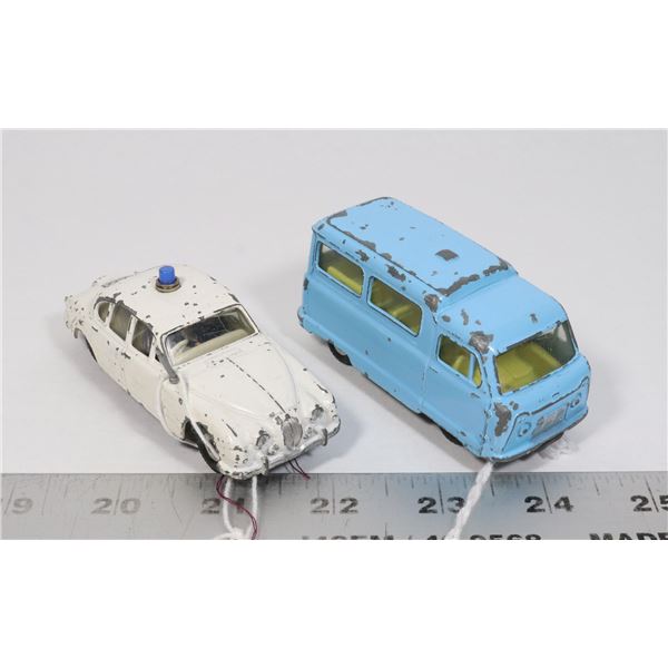 LOT OF 2 DINKY TOYS CAR