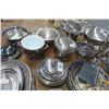 Image 2 : Lot of Silverplate Platters, Bowls, Candlestands