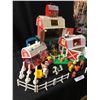 Image 4 : Fisher Price Play Family Farm