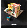 Image 1 : Vintage Fisher Price Parking Ramp Service Centre & Elevator