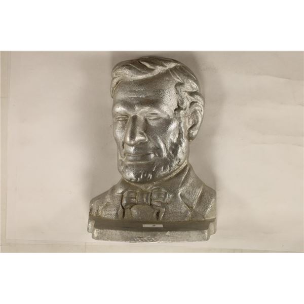 ABRAHAM LINCOLN METAL BOOK END/STATUE: