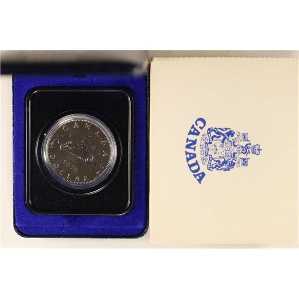 1975 CANADA UNC DOLLAR IN BLUE FLIP CASE