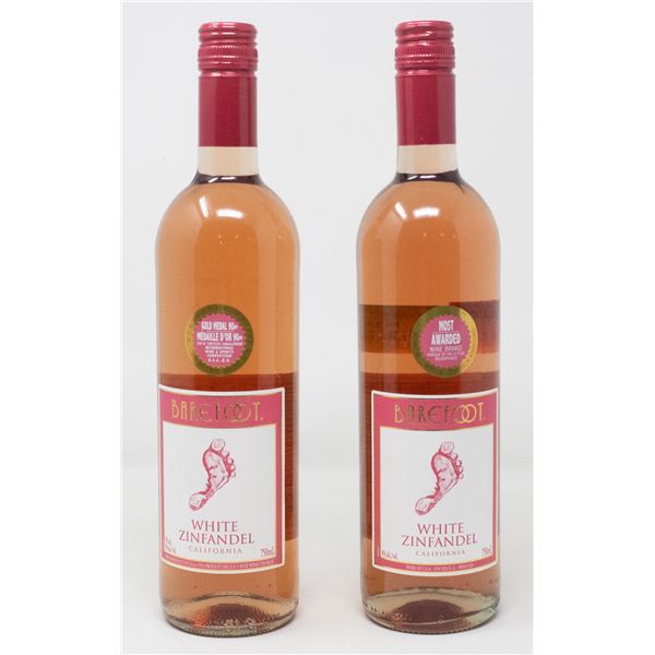 2 BOTTLES OF BAREFOOT WHITE ZINFANDEL