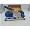 Image 2 : NEW Swingline Deluxe Heavy Duty Stapler