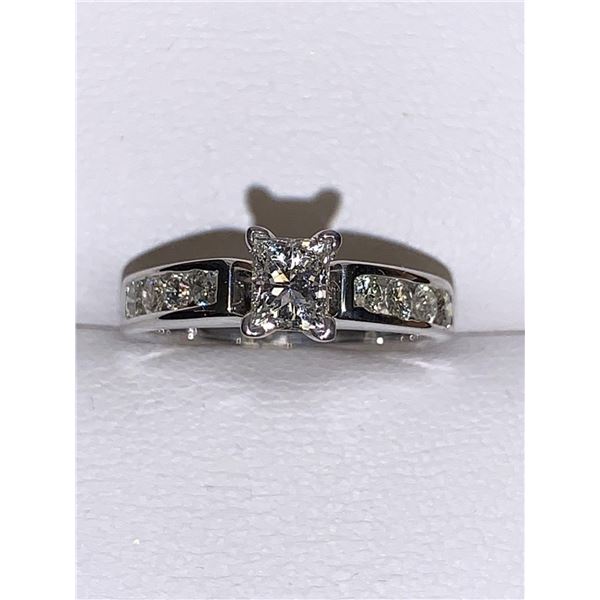 Appraisal $14,300.00 - Ladies Princess Cut 1.02 Carat Solitaire 14K Gold Engagement ring with certif