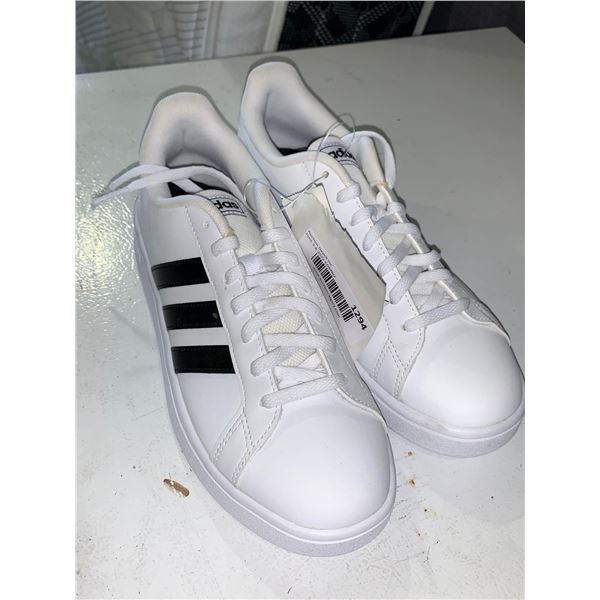 New Men's Adidas Sneakers  Size 8