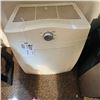 Image 1 : AIR CLEANER