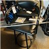 Image 1 : 2 36" BAR STOOLS
