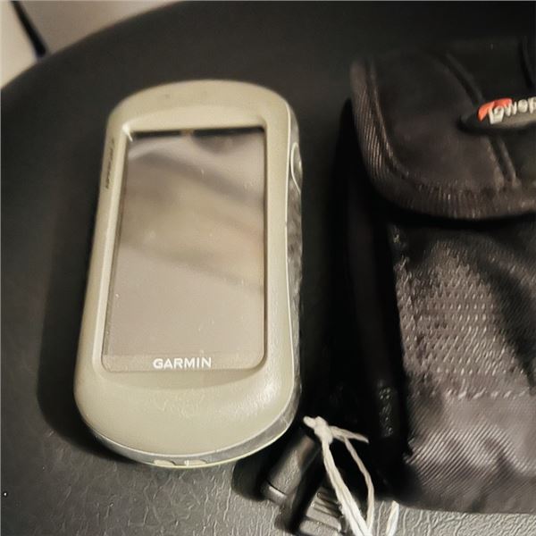 GARMIN GOLF GPS WITH CASE