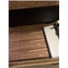 Image 1 : FOYER TABLE AND MIRROR