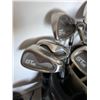 Image 2 : SET ST GOLF CLUBS