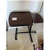 Image 1 : BEDSIDE TABLE