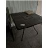 Image 2 : PATIO TABLE AND 4 CHAIRS