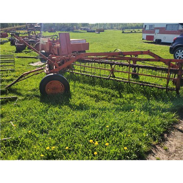 VINTAGE ORANGE THATCHER FOR PARTS OR REPAIR