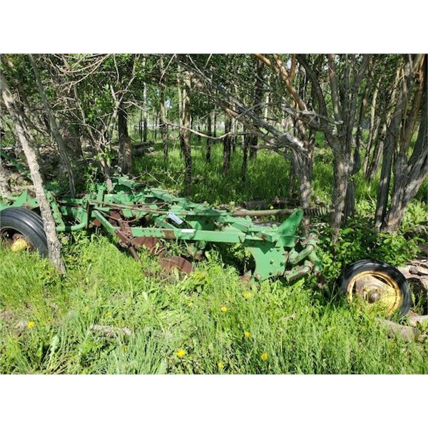 JOHN DEERE DISC CULTIVATOR