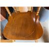 Image 12 : ETHAN ALLEN MAPLE AND BIRCH TABLE AND 4 CHAIRS