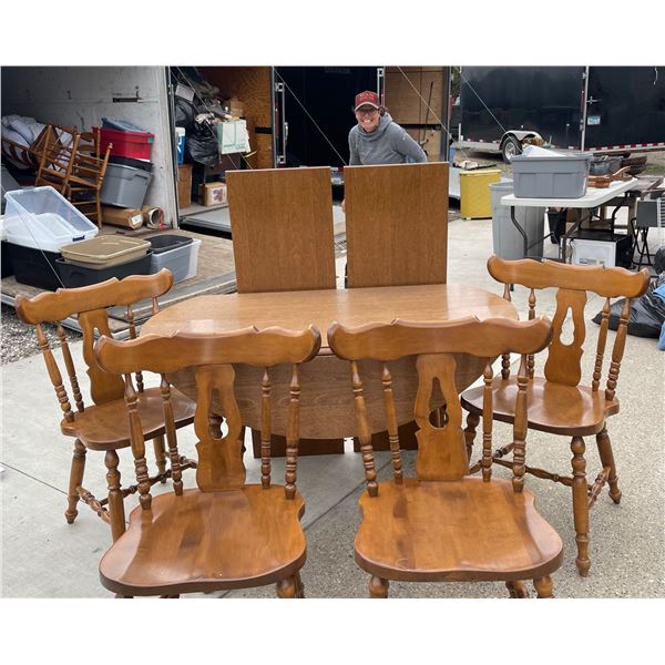 ETHAN ALLEN MAPLE AND BIRCH TABLE AND 4 CHAIRS