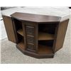 Image 2 : MID CENTURY ACCENT CUPBOARD