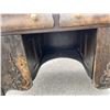 Image 10 : ANTIQUE ROLL TOP DESK