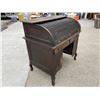 Image 2 : ANTIQUE ROLL TOP DESK