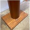 Image 4 : WOODEN PEDESTAL
