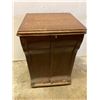 Image 1 : VINTAGE SEWING CABINET WITH NEW HOME SEWING MACHINE