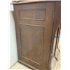 Image 4 : VINTAGE SEWING CABINET WITH NEW HOME SEWING MACHINE