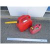 Image 1 : 2 gas cans