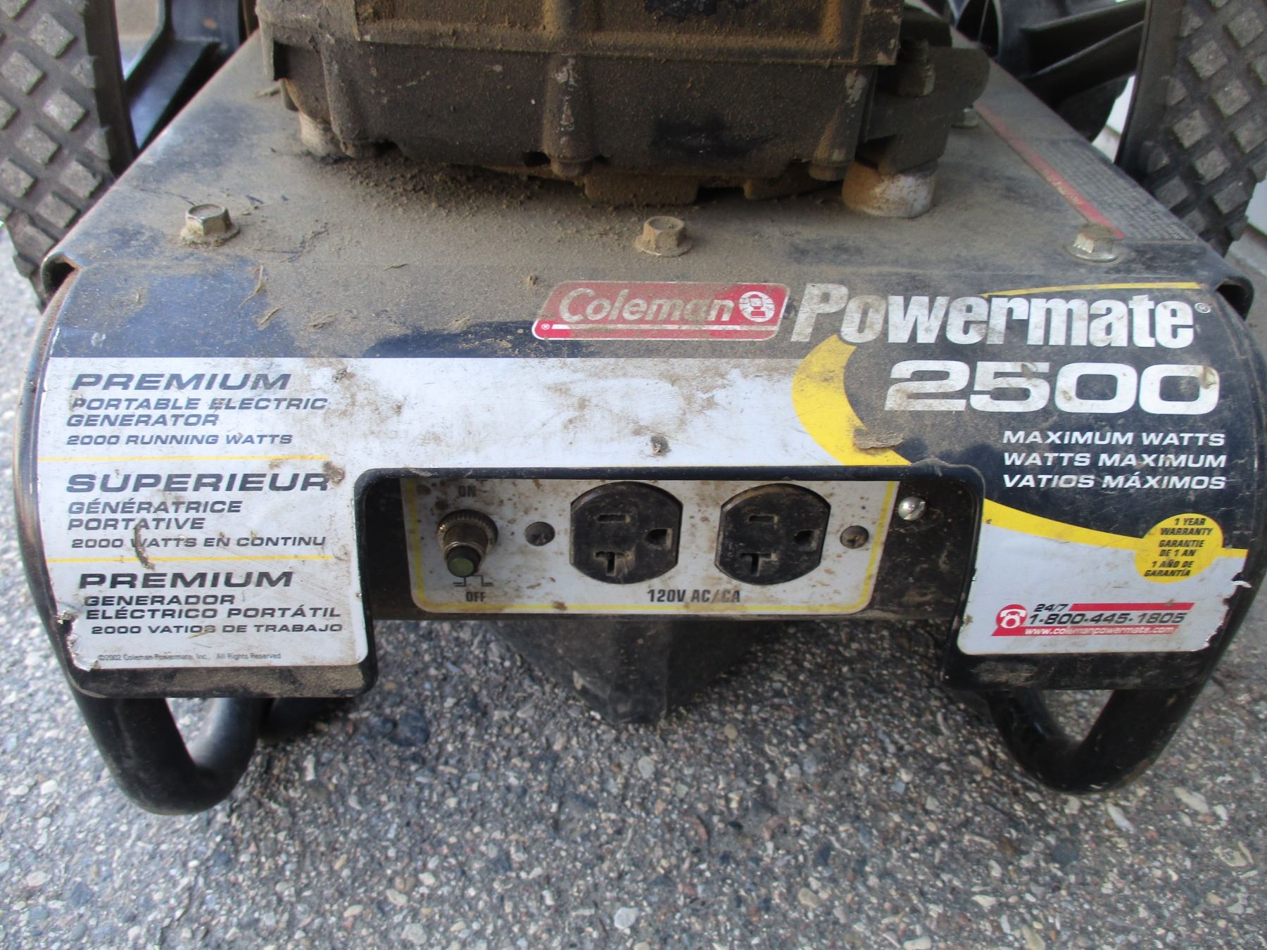 Coleman Powermate 2500 electric generator 5.5HP Briggs & Stratton gas ...