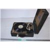 Image 1 : Folding Suitcase Gramophone (working)