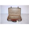 Image 2 : Vintage Small Travelling suitcase