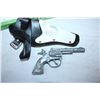 Image 3 : Cap Gun and misc items