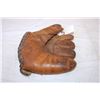 Image 2 : Vintage Baseball Glove