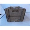 Image 2 : Palm Dairies Saskatoon milk crate
