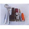 Image 3 : Box of misc. Items kettle, doorbell,ladelsand spoons