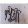 Image 2 : (19) vintage keys