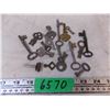 Image 1 : (17) vintage keys