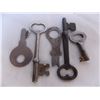 Image 4 : (17) vintage keys