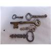 Image 4 : (17) vintage keys