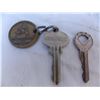 Image 2 : (24) vintage keys and 1 Hotel key and 1 Ford key
