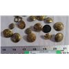 Image 3 : Assorted Military Brass Buttons