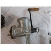 Image 3 : (3) Various hand crank meat grinders