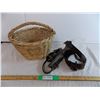 Image 1 : Wicker basket and leather belt and straps