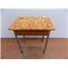 Image 1 : *Vintage Kids desk 15x23x21 "